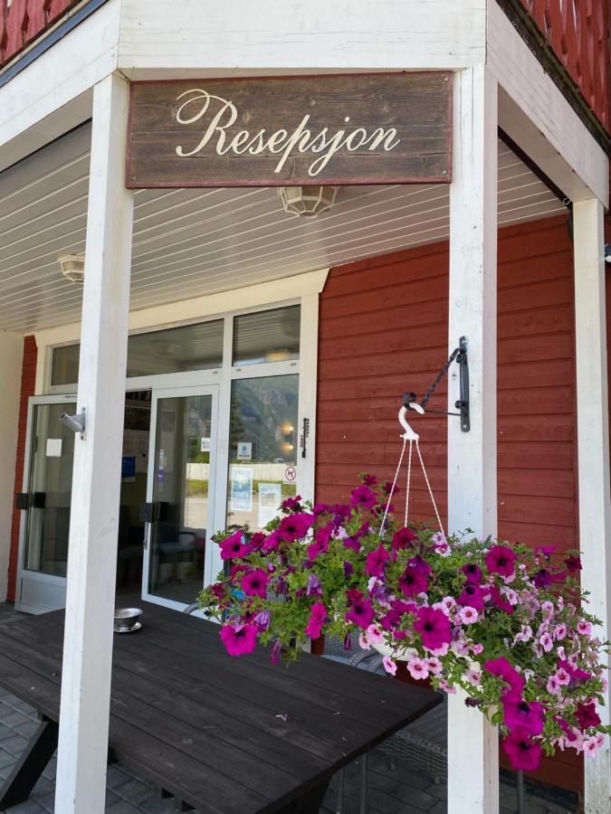 Traedal Hotel Sunndalsøra 외부 사진
